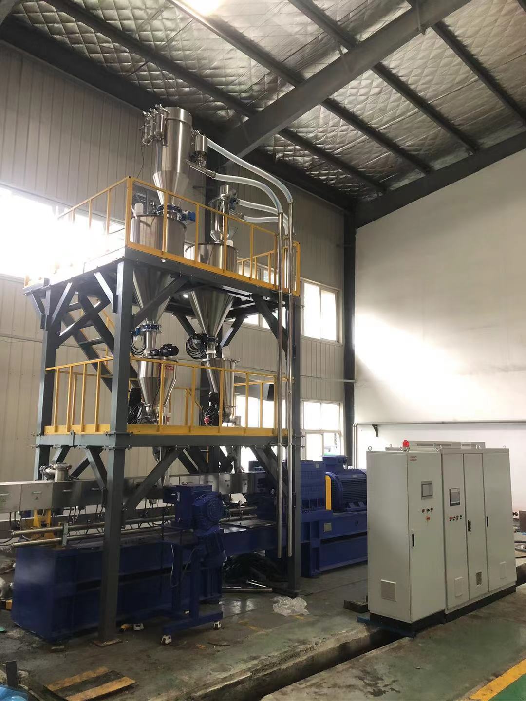 �ͻ�����